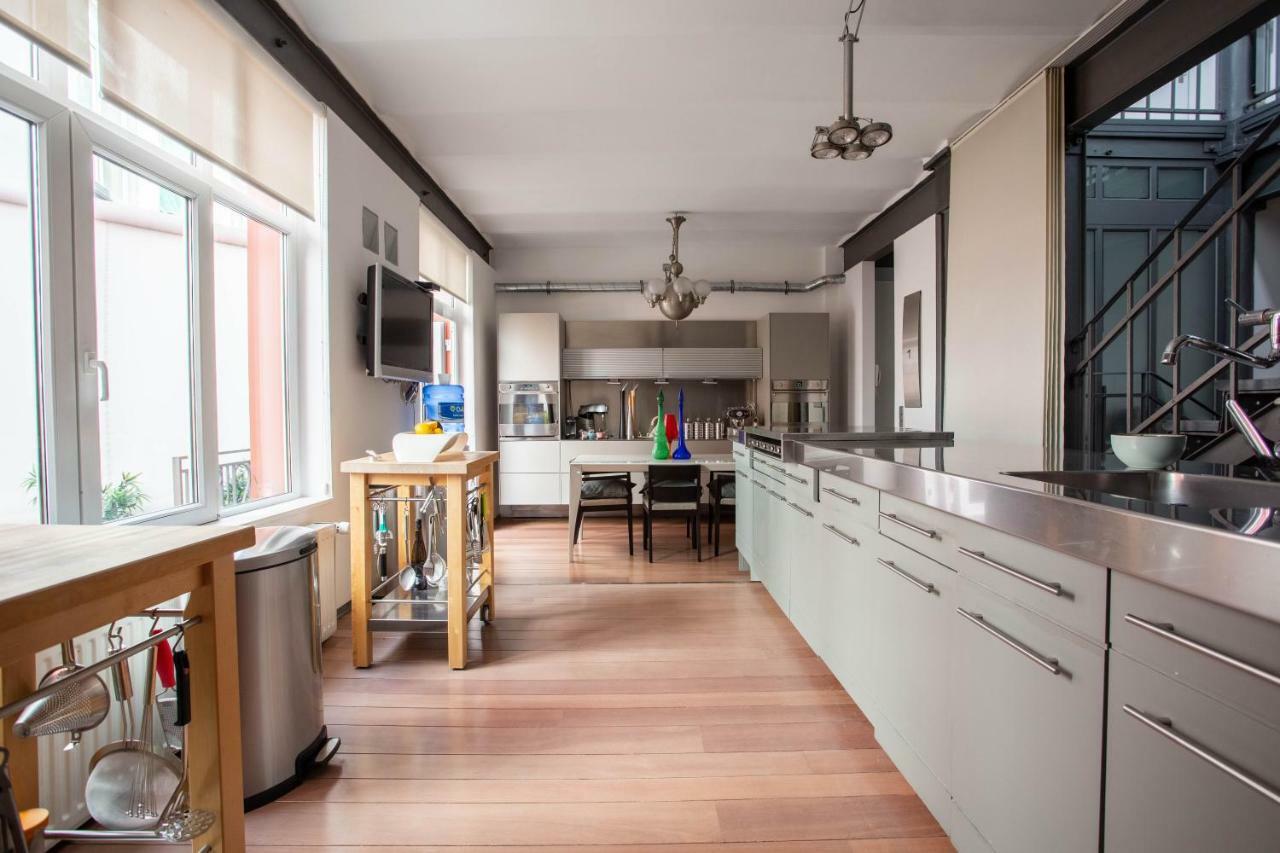 Отель Les Lofts D'Artistes Saint-Gilles Экстерьер фото